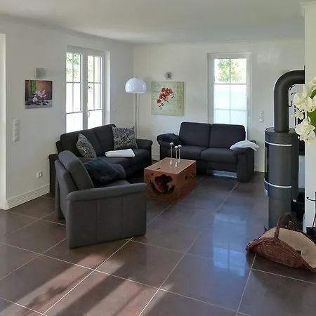 Ferienhaus Orchidee غلوفي